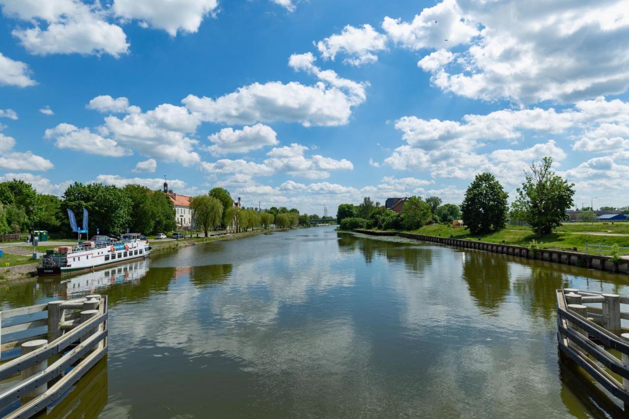 Apartament Stare Miasto Елблаг Екстериор снимка