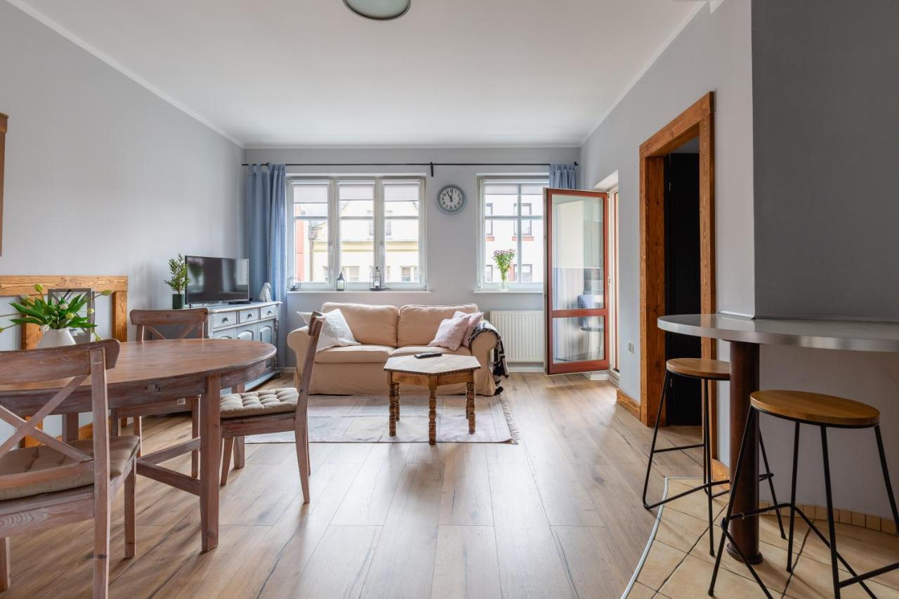 Apartament Stare Miasto Елблаг Екстериор снимка